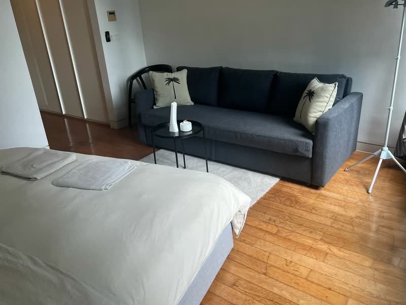 Kondominium untuk Disewa di Condominium @ The Troika - Sam Ho - Living Room - PropertyGuru.com.my