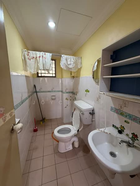 Pangsapuri untuk Dijual di Sri Penaga - Joyce Yap - Bathroom - PropertyGuru.com.my