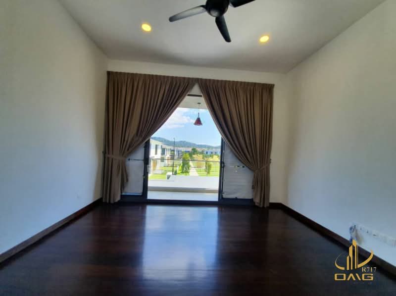 Semi-Detached House for Sale in Setia Alam (Selangor) - Ryan . - Balcony - PropertyGuru.com.my