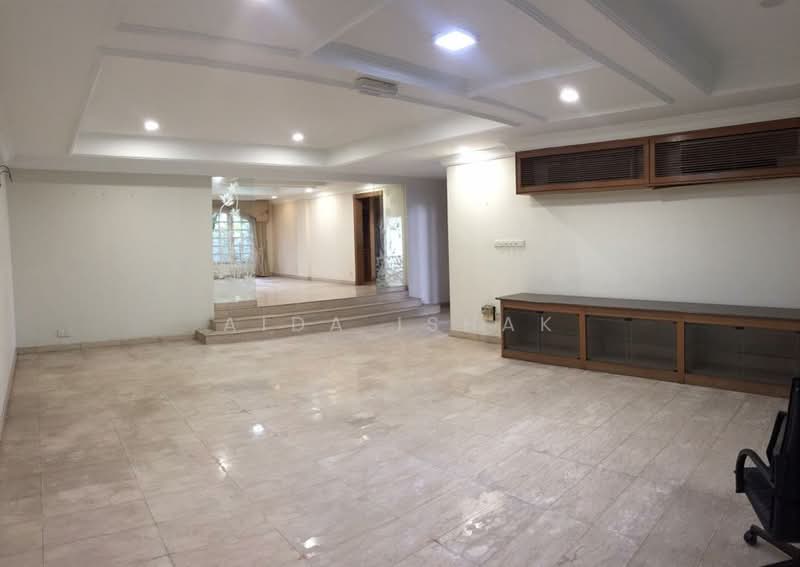 Rumah Banglo untuk Dijual di Taman Bukit Pantai (Bangsar) - Aida Ishak - Living Room - PropertyGuru.com.my