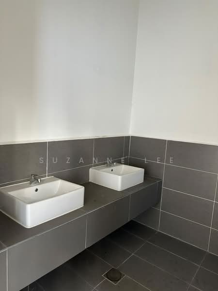 Shop for Rent in Iskandar Puteri (Nusajaya) (Johor) - Suzanne Lee - Bathroom - PropertyGuru.com.my