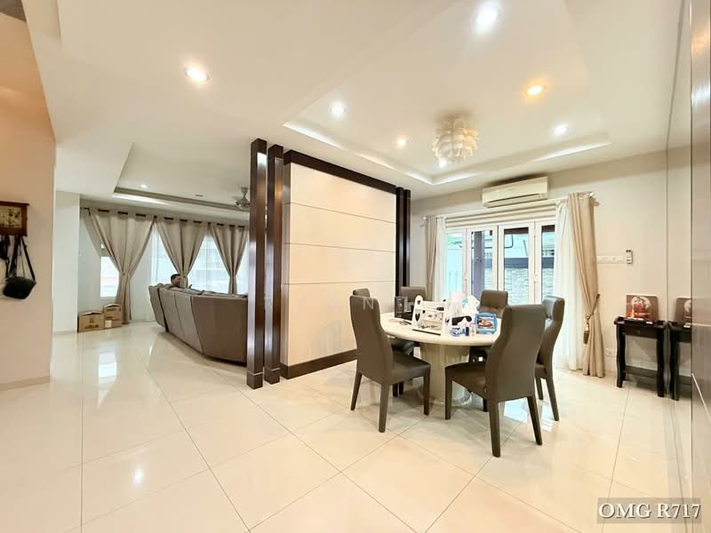 Rumah Berkembar untuk Dijual di Setia Alam (Selangor) - Ryan . - Living Room - PropertyGuru.com.my