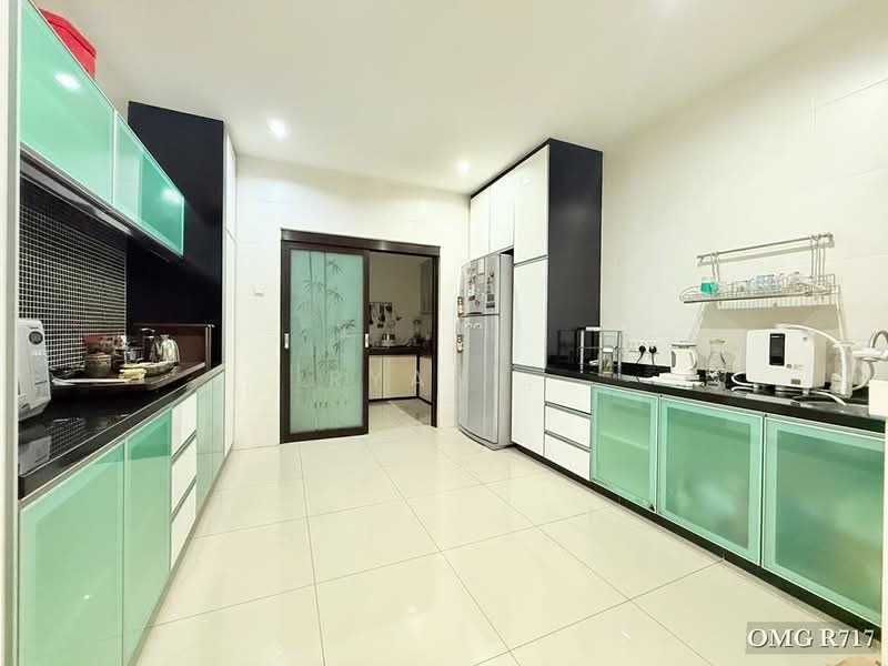 Rumah Berkembar untuk Dijual di Setia Alam (Selangor) - Ryan . - Kitchen - PropertyGuru.com.my