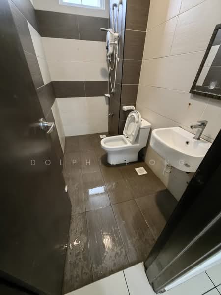 Condominium for Rent at M Condominium @ Larkin - Dolphine Ong - Bathroom - PropertyGuru.com.my