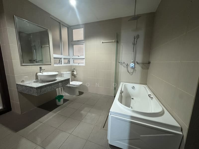 Kondominium untuk Dijual di Pearl Regency - Simon Ooi - Bathroom - PropertyGuru.com.my