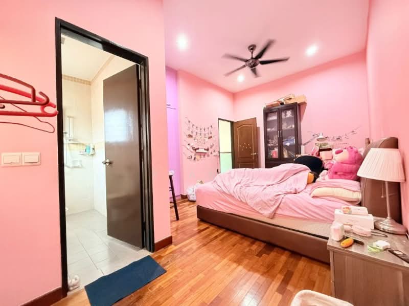 Rumah Berkembar untuk Dijual di Setia Damai 14, Setia Damai 15, Setia Damai 16 (Setia Alam) - Ryan . - Bedroom - PropertyGuru.com.my