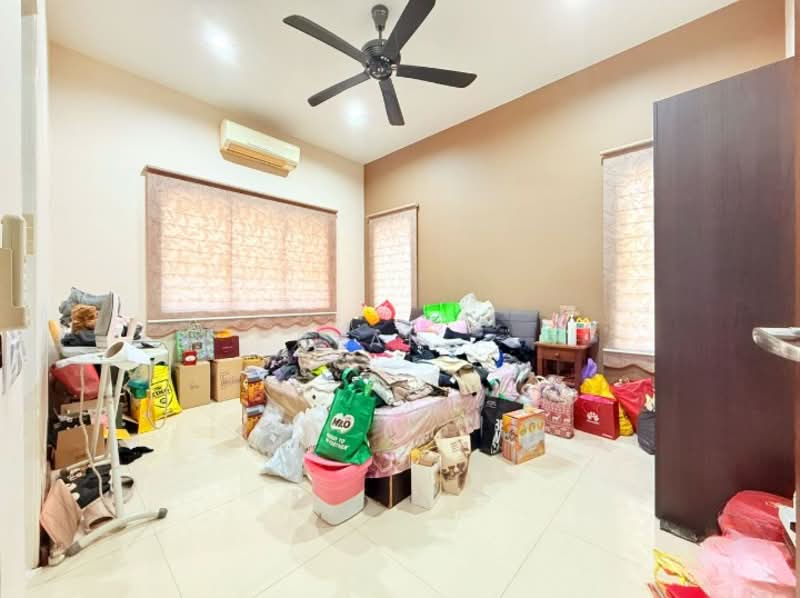 Rumah Berkembar untuk Dijual di Setia Damai 14, Setia Damai 15, Setia Damai 16 (Setia Alam) - Ryan . - Bedroom - PropertyGuru.com.my