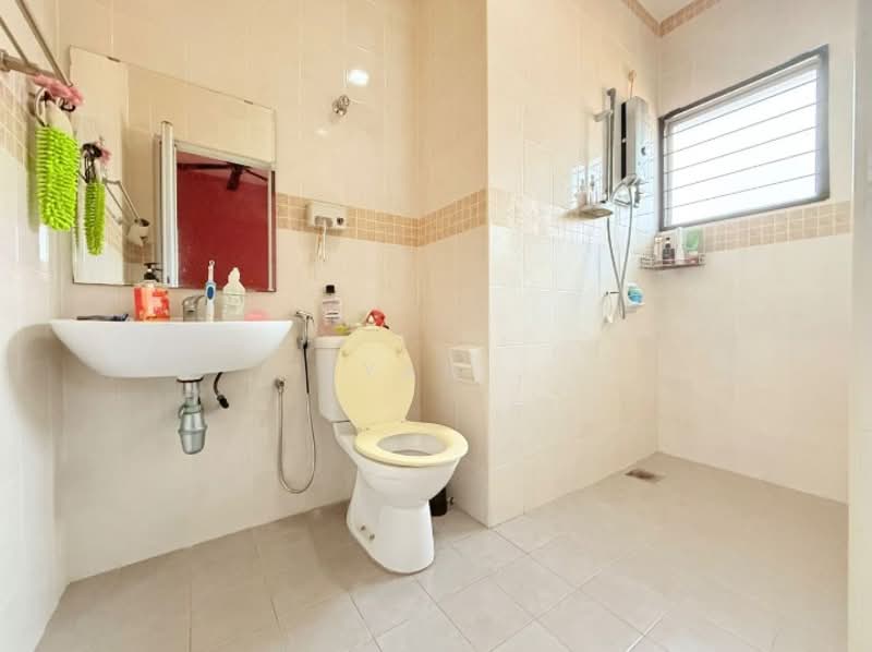 Rumah Berkembar untuk Dijual di Setia Damai 14, Setia Damai 15, Setia Damai 16 (Setia Alam) - Ryan . - Bathroom - PropertyGuru.com.my