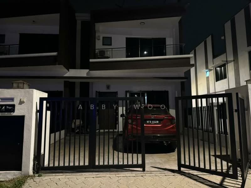2-storey Terraced House for Sale in Puncak Alam (Selangor) - Abby Woo - Exterior - PropertyGuru.com.my