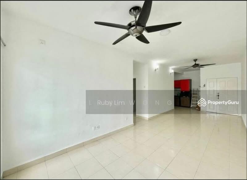 Kondominium untuk Disewa di Banjaria Court - Felix Wong - Living Room - PropertyGuru.com.my