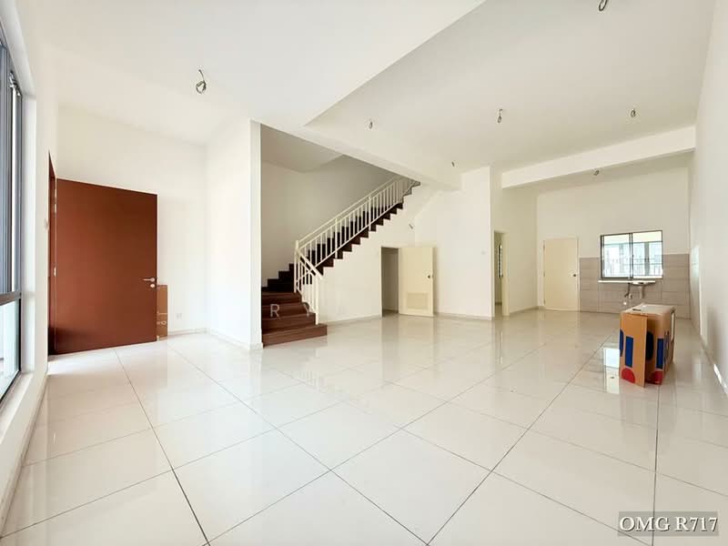 Rumah Teres 2-Tingkat untuk Dijual di Setia Alam (Selangor) - Ryan . - Living Room - PropertyGuru.com.my