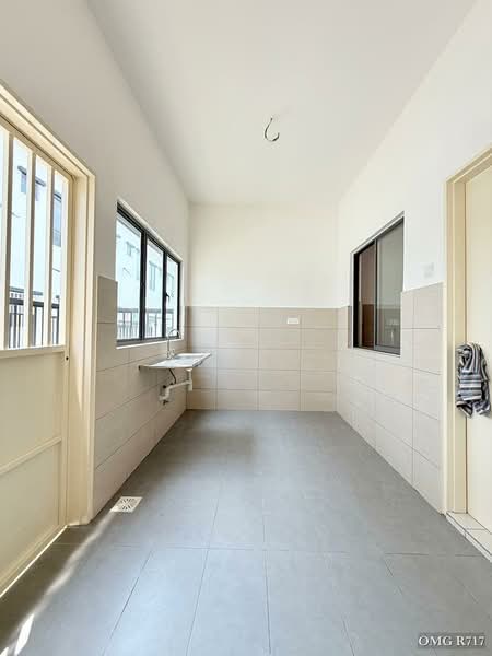 Rumah Teres 2-Tingkat untuk Dijual di Setia Alam (Selangor) - Ryan . - Kitchen - PropertyGuru.com.my