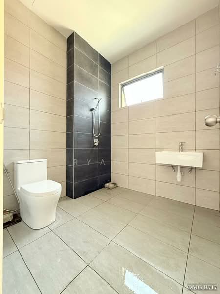 Rumah Teres 2-Tingkat untuk Dijual di Setia Alam (Selangor) - Ryan . - Bathroom - PropertyGuru.com.my