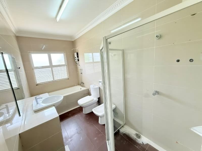 Rumah Teres 3 Tingkat untuk Dijual di Shah Alam (Selangor) - Ryan . - Bathroom - PropertyGuru.com.my