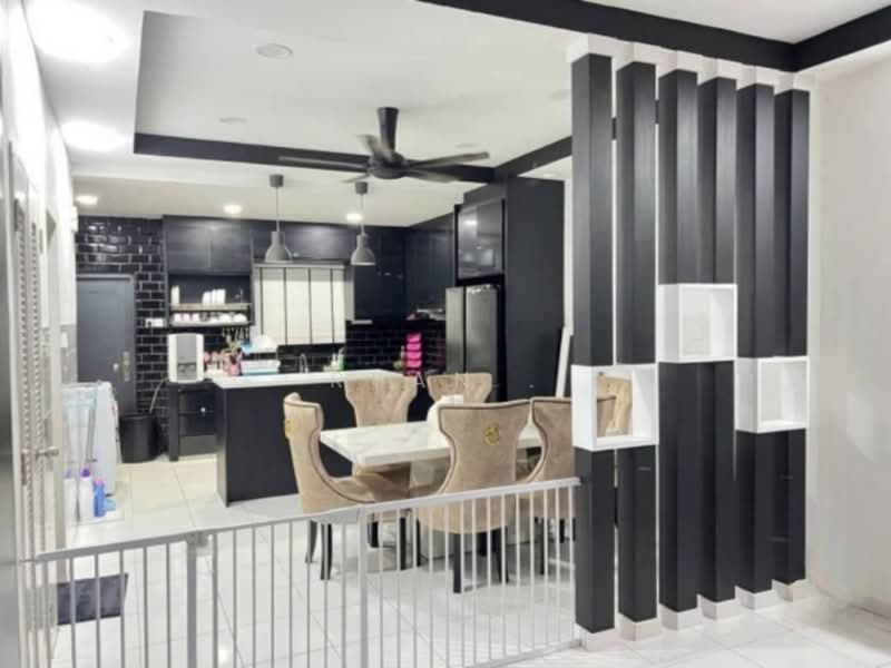 2-storey Terraced House for Sale in Setia Alam (Selangor) - Ryan . - Kitchen - PropertyGuru.com.my