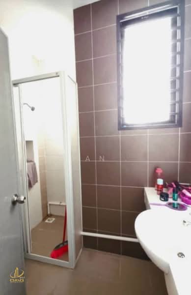Rumah Teres 2-Tingkat untuk Dijual di Setia Alam (Selangor) - Ryan . - Bathroom - PropertyGuru.com.my