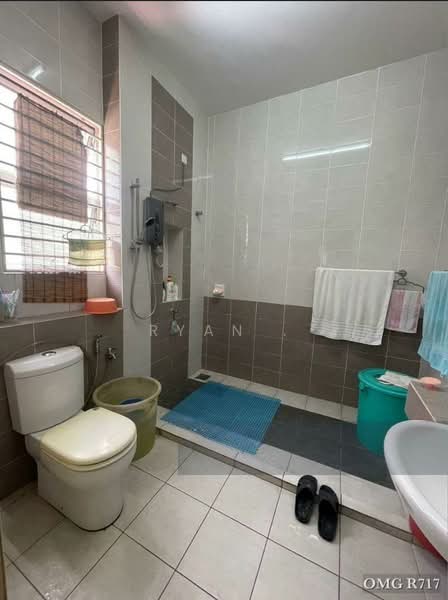 Rumah Teres 2-Tingkat untuk Dijual di Setia Alam (Selangor) - Ryan . - Bathroom - PropertyGuru.com.my