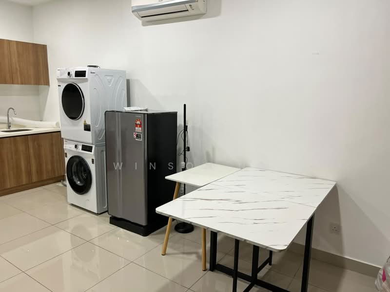 Servis Apartment untuk Disewa di Pacific Star - Winson Ng - Kitchen - PropertyGuru.com.my