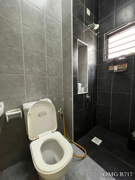 Rumah Teres 2-Tingkat untuk Dijual di Setia Alam (Selangor) - Ryan . - Bathroom - PropertyGuru.com.my