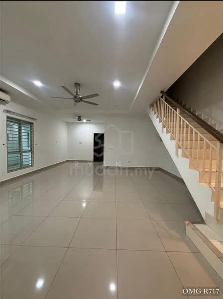 Rumah Kluster untuk Dijual di Setia Alam (Selangor) - Ryan . - Living Room - PropertyGuru.com.my