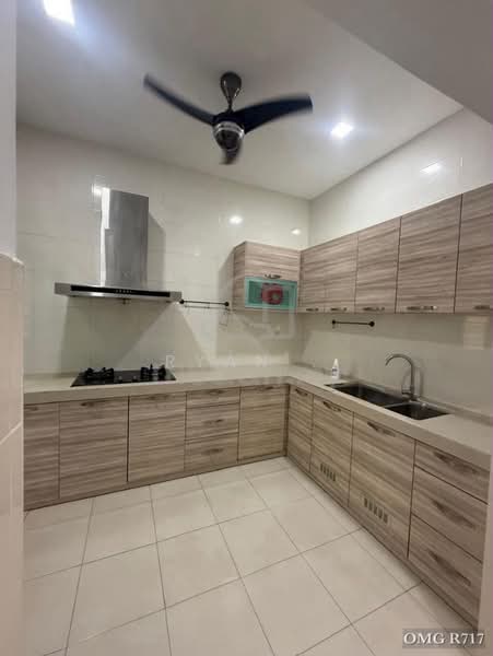 Rumah Kluster untuk Dijual di Setia Alam (Selangor) - Ryan . - Kitchen - PropertyGuru.com.my