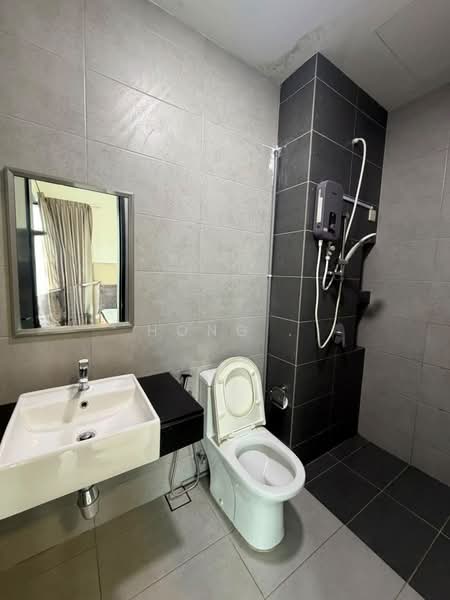 Servis Apartment untuk Disewa di Urban Suites - Hong . - Bathroom - PropertyGuru.com.my
