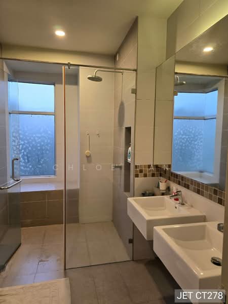 Rumah Berkembar untuk Dijual di Klang (Selangor) - Chloe Tan - PropertyGuru.com.my