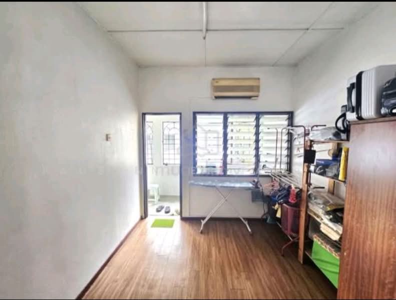 Rumah Teres untuk Dijual di Taman Sri Aman (Cheras) - Spencer Toh - Interior - PropertyGuru.com.my