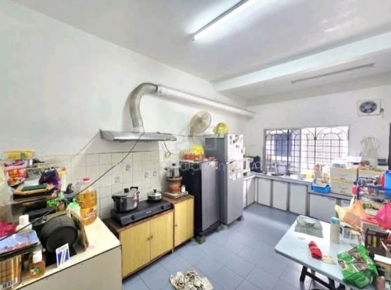 Rumah Teres untuk Dijual di Taman Sri Aman (Cheras) - Spencer Toh - Kitchen - PropertyGuru.com.my