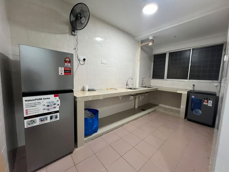 Kondominium untuk Disewa di Idaman Sutera - Eva Yap - Kitchen - PropertyGuru.com.my