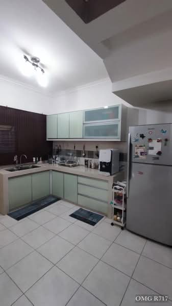 Rumah Teres untuk Dijual di Setia Alam (Selangor) - Ryan . - Kitchen - PropertyGuru.com.my