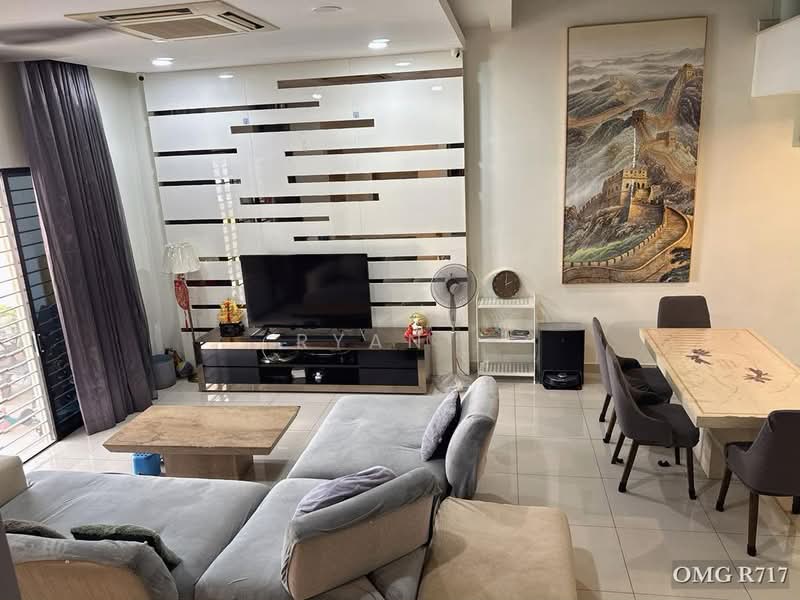 Rumah Teres 2-Tingkat untuk Dijual di Setia Alam (Selangor) - Ryan . - Living Room - PropertyGuru.com.my