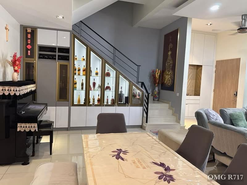 Rumah Teres 2-Tingkat untuk Dijual di Setia Alam (Selangor) - Ryan . - Living Room - PropertyGuru.com.my