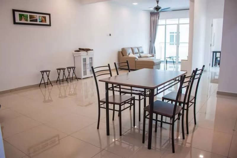 Kondominium untuk Dijual di Arena Residence - Simon Ooi - Living Room - PropertyGuru.com.my