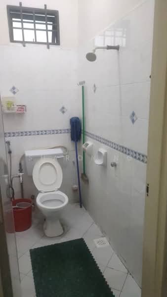 Rumah Teres 2 Tingkat untuk Dijual di Taman Mount Austin (Tebrau) - Sharon Ng - Bathroom - PropertyGuru.com.my