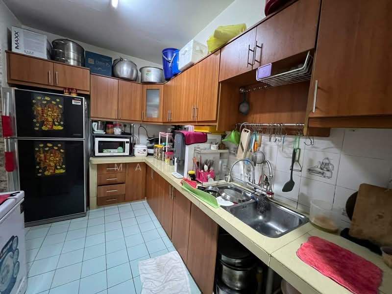 Rumah Teres 2 Tingkat untuk Dijual di Bandar Putra Permai (Seri Kembangan) - Mary Yeoh - Kitchen - PropertyGuru.com.my