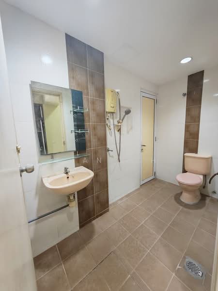 Rumah Teres 2 Tingkat untuk Disewa di Taman Meranti Jaya (Puchong) - Evan Goh - Bathroom - PropertyGuru.com.my