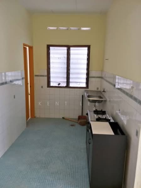 Rumah Flat untuk Dijual di Subang Perdana Goodyear Court 10 - Kent Lee - Kitchen - PropertyGuru.com.my