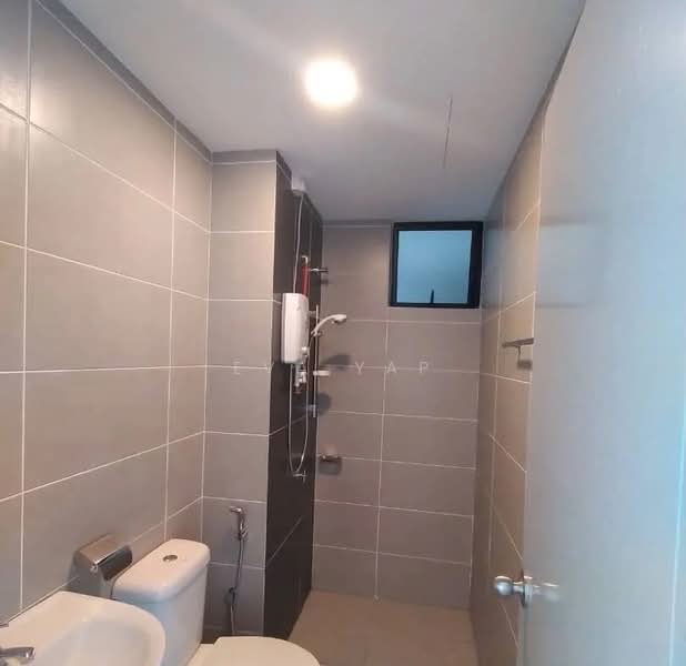 Condominium for Sale at Mizumi Residences - Eva Yap - Bathroom - PropertyGuru.com.my