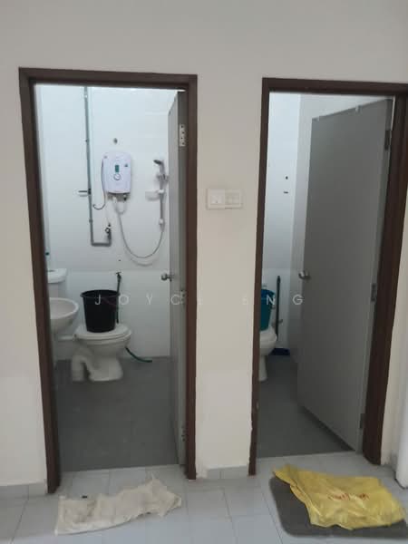 1-storey Terraced House for Rent in Taman Johor Jaya (Johor Bahru) - Joyce Eng - Bathroom - PropertyGuru.com.my