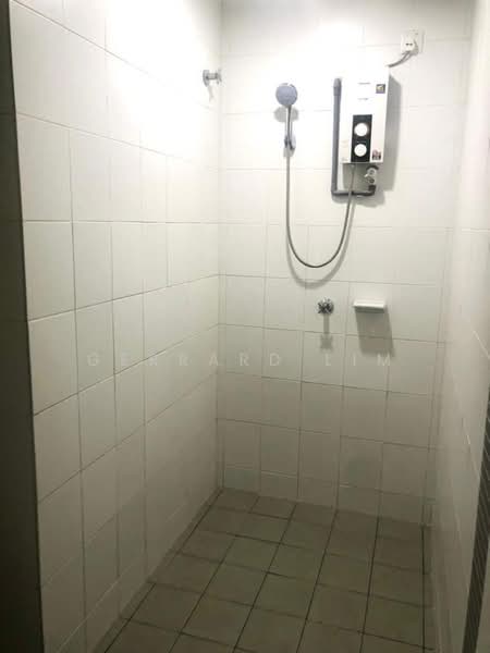 Service Residence for Sale at Domain 5 @ NeoCyber - Gerrard Lim - Bathroom - PropertyGuru.com.my