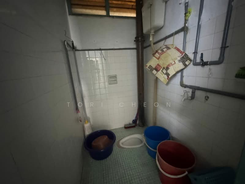 Rumah Teres 1 Tingkat untuk Dijual di Johor Bahru (Johor) - Tori Cheon - Bathroom - PropertyGuru.com.my