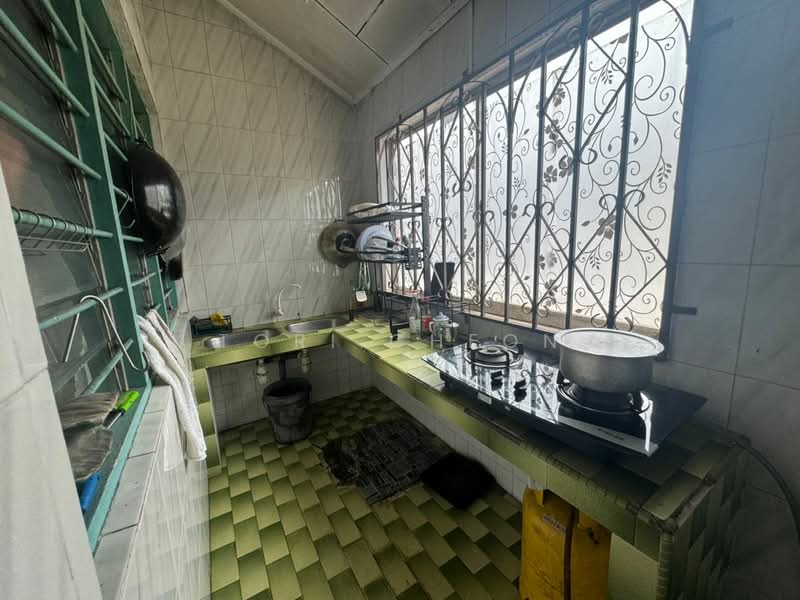 Rumah Teres 1 Tingkat untuk Dijual di Johor Bahru (Johor) - Tori Cheon - Kitchen - PropertyGuru.com.my