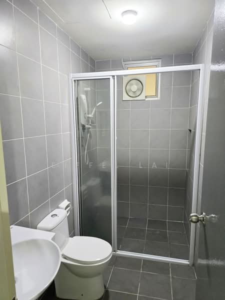 Service Residence for Rent at Savanna Executive Suite @ Southville City - Eiffel Lai - Bathroom - PropertyGuru.com.my