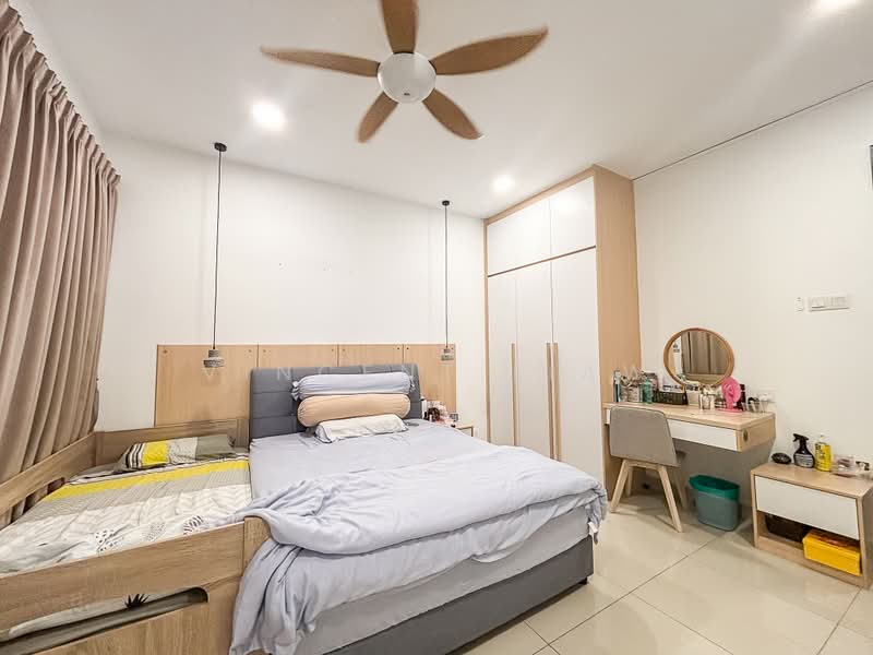 3-storey Terraced House for Sale in Seksyen 11 (Kota Damansara) - Vincent Liaw - Bedroom - PropertyGuru.com.my