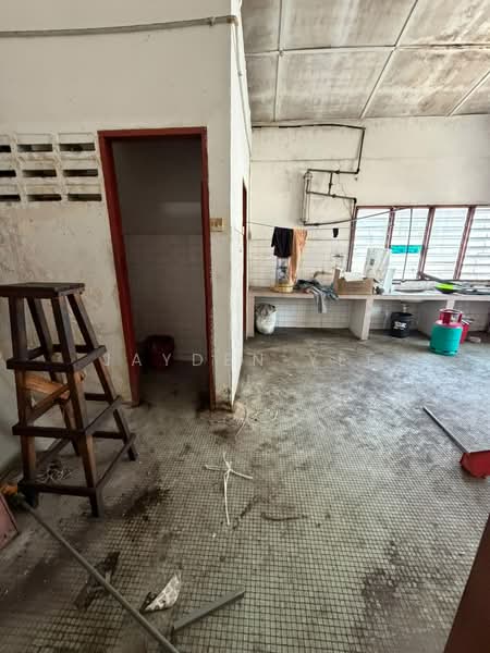 Shop / Office for Sale in Jalan Klang Lama (Old Klang Road) (Kuala Lumpur) - Jayden Yee - Kitchen - PropertyGuru.com.my