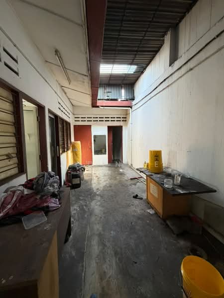 Shop / Office for Sale in Jalan Klang Lama (Old Klang Road) (Kuala Lumpur) - Jayden Yee - Interior - PropertyGuru.com.my