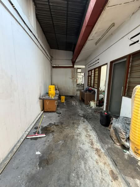 Shop / Office for Sale in Jalan Klang Lama (Old Klang Road) (Kuala Lumpur) - Jayden Yee - Exterior - PropertyGuru.com.my
