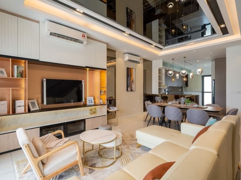 2-storey Terraced House for Sale in Bandar Sri Damansara (Selangor) - Thony Tan - Living Room - PropertyGuru.com.my