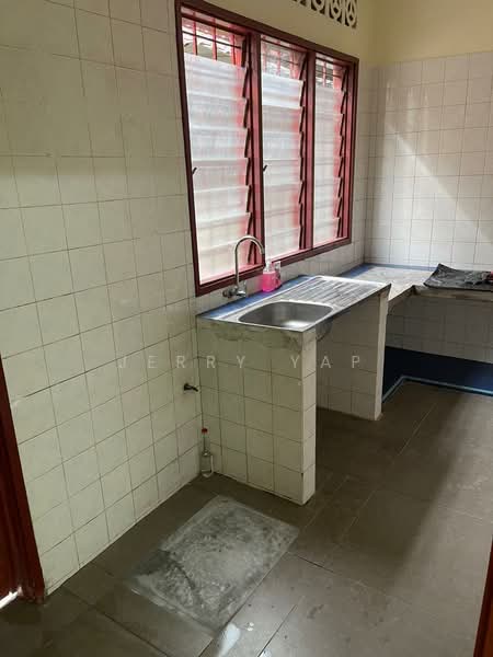 Rumah Teres 3 Tingkat untuk Dijual di Sri Petaling (Kuala Lumpur) - Jerry Yap - Kitchen - PropertyGuru.com.my